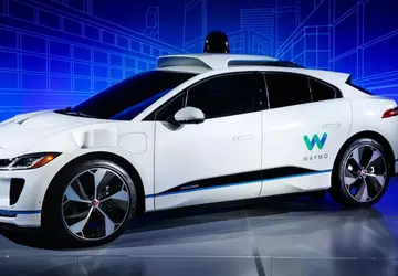 Bezdomny próbował ukraść bezzałogowy samochód Waymo ...