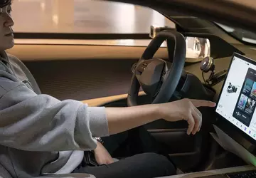 Samochody Hyundai otrzymają duży wyświetlacz w ...