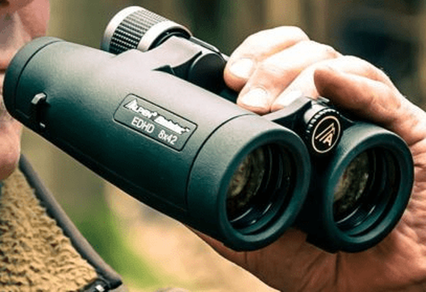Kompaktowa lornetka Alpen Optics 8x42 Rainier ED HD 8x42