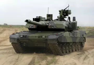 Szwecja zamawia dziesiątki czołgów Leopard 2, ...