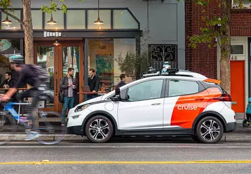 Cruise zwalnia dziewięciu dyrektorów po dochodzeniu ...