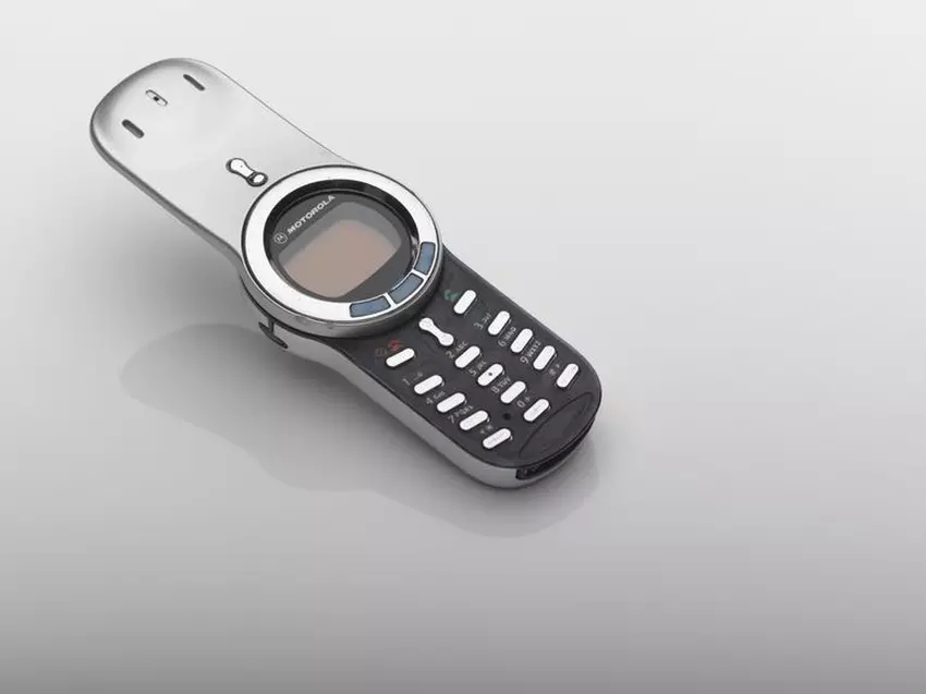 Właściciel muzeum telefonów komórkowych i twórca eksponatu