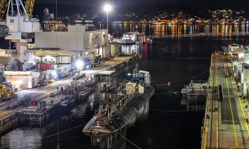 Marynarka Wojenna Stanów Zjednoczonych wyda 80 milionów dolarów na naprawę okrętu podwodnego USS Connecticut o napędzie atomowym, który został poważnie uszkodzony po zderzeniu z podwodną górą na Morzu Południowochińskim.