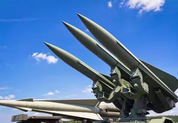 Hiszpania przekaże Ukrainie baterię obrony powietrznej ...