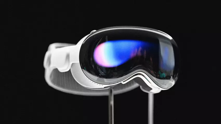 Mark Gurman: Apple nie wypuści Vision Pro 2 w 2025 roku