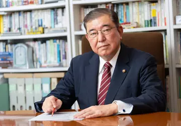 Nowo wybrany premier Japonii nie jest ...