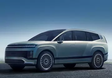 Hyundai potwierdziła: Ioniq 9 2025 — ...