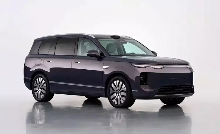 Nowy BYD Hiace 08: "Oko Boga" ...