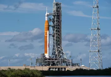 NASA pomyślnie przetestowała zmodernizowany silnik RS-25, ...