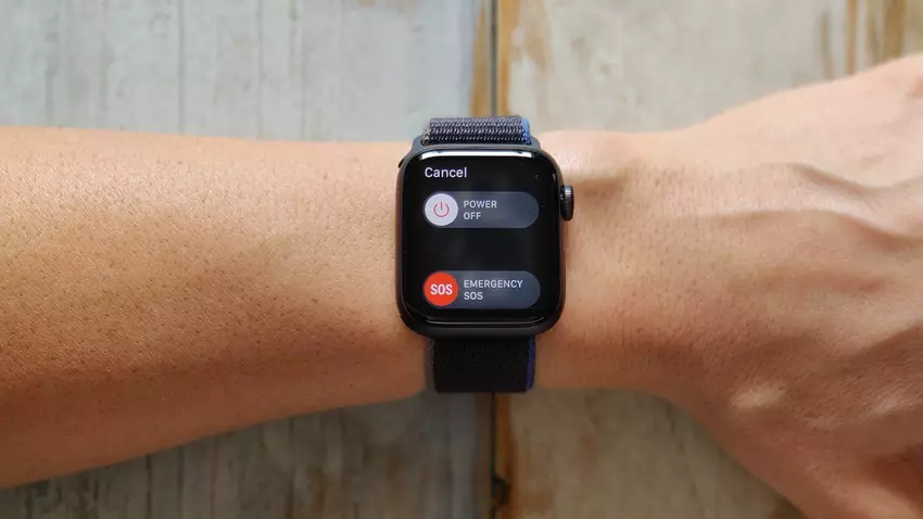 Apple Watch i smartwatch Siri przypadkowo wzywają 15 uzbrojonych policjantów na siłownię, twierdząc, że doszło do strzelaniny