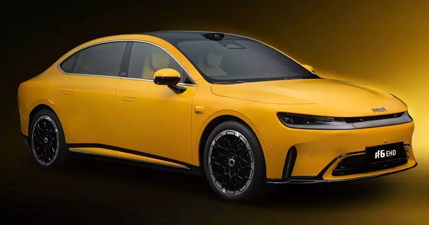 Sedan Smart #6 okazał się prawie tak długi jak dwa stare ForTwo