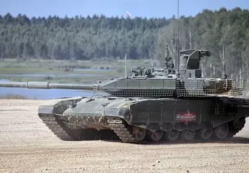 Demontaż rosyjskiego czołgu zaawansowanego T-90M "Przełom" ...
