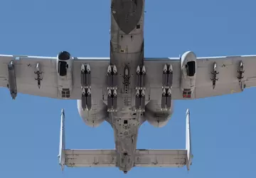 Samoloty szturmowe A-10 Thunderbolt II po ...