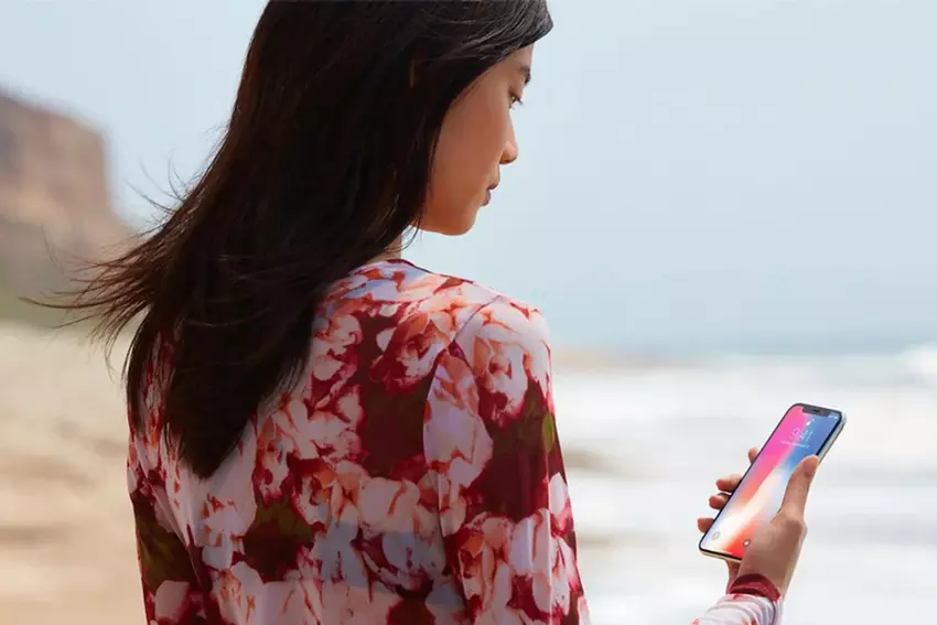 System subekranów Face ID pojawi się przynajmniej w iPhone 17 Pro i iPhone 17 Pro Max - dopiero w 2025 roku