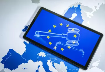 Apple, Meta, Google wygrywają pauzę: UE ...