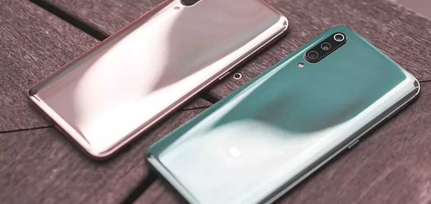 Podobny do Xiaomi Mi 9: w sieci pojawiły się zdjęcia promocyjne smartfona Xiaomi CC9