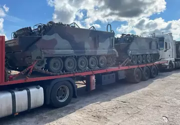 Transportery opancerzone M113, amunicja dla artylerii ...