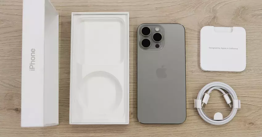 iOS 17.4 pozwala szybko sprawdzić stan baterii iPhone'a 15