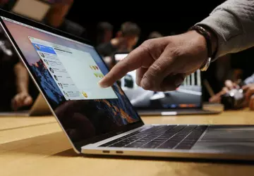 Jak sprawić, aby ekran komputera MacBook ...