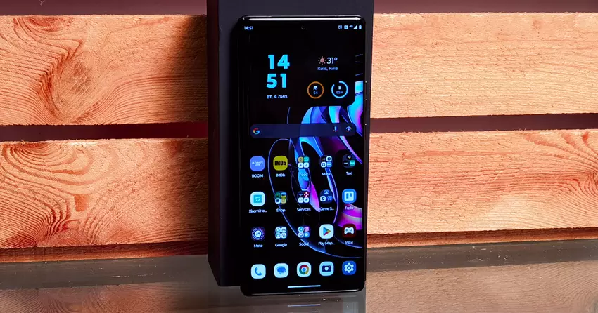 Recenzja flagowego smartfona Motorola Edge 40 Pro: ładuje się szybciej niż pizza