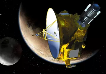 New Horizons budzi się po 321 ...
