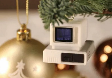 Entuzjasta uruchamia grę Doom na zabawce ...