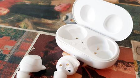 Przegląd Samsung Galaxy Buds +: miniaturowe słuchawki TWS z ładowaniem bezprzewodowym