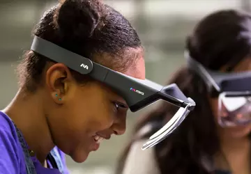 Apple przejmuje firmę Mira, która produkuje ...