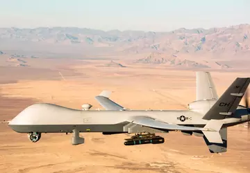 Rosyjski myśliwiec zaatakował amerykańskiego drona MQ-9 ...