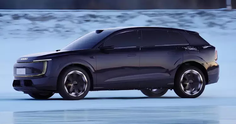 Duży crossover AUDI E7X zaprezentowano na ...