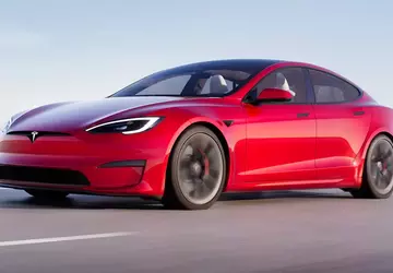 Ujawniono, jak Tesla obniżyła ceny samochodów ...