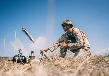 Setki dronów kamikaze Switchblade i Phoenix ...