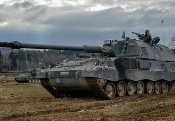 Oficjalnie: Holandia przekaże na Ukrainę pojazdy ...