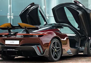 Pininfarina zakończyła produkcję superauta Battista specjalną ...