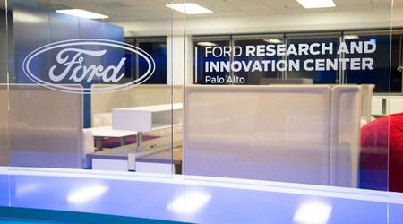 Powrót do biur: Ford kończy eksperyment z hybrydowym grafikiem pracy