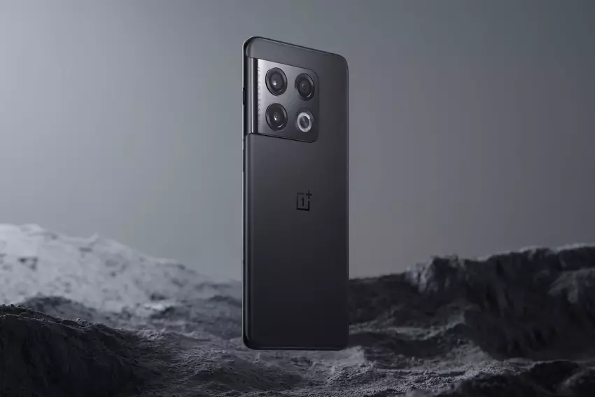 200 dolarów taniej: OnePlus obniżył cenę swojego flagowego smartfona OnePlus 10 Pro z układem Snapdragon 8 Gen 1 i aparatem Hasselblad