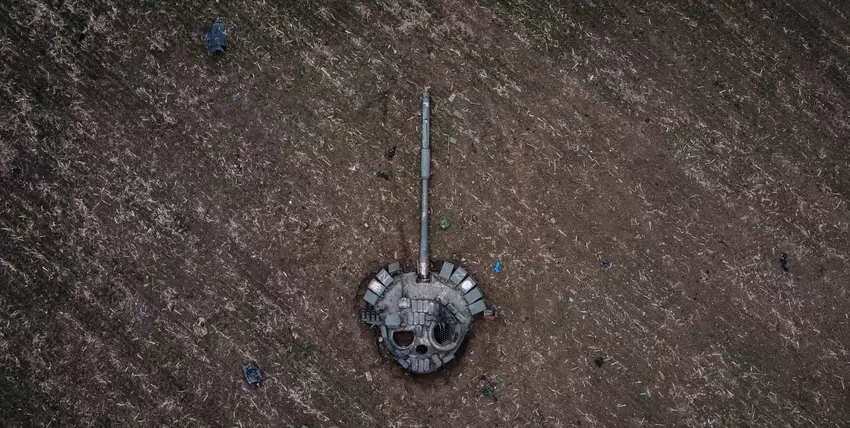 System obrony powietrznej Buk, stanowiska artyleryjskie, rakiety i czołgi - Ukraina wysłała zniszczony rosyjski sprzęt do Czech na wystawę