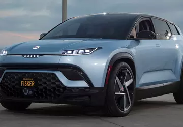 Dealer w USA sprzedaje prawie nowe ...