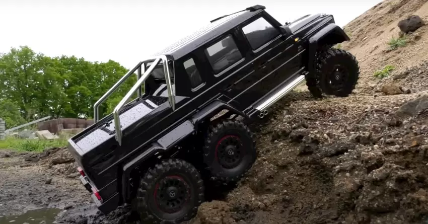 Najlepszy budżetowy robot gąsienicowy RC w skali 1:10 TRAXXAS TRX-6