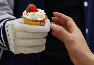 Opracowano niedrogą protezę ramienia, która zapewnia ...