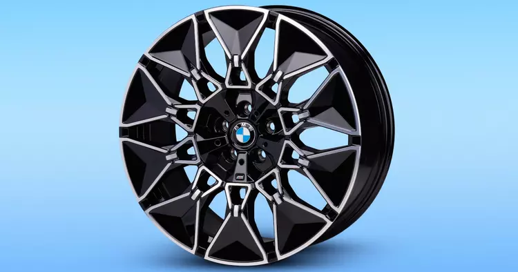 Nowy BMW i3: 30% z recyklingu, ...