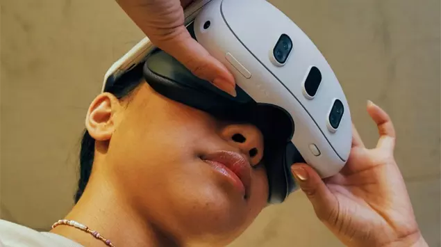 Meta zamyka trzy studia VR w ...