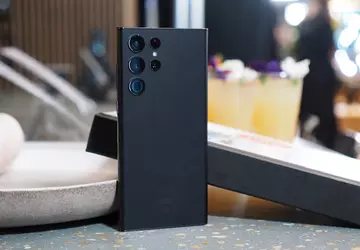 Samsung masowo rekrutuje pracowników w Rosji, ...