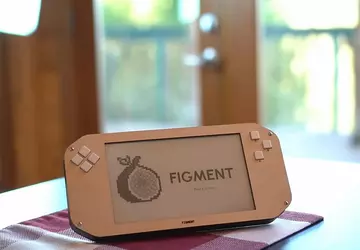 Przedstawiona niezwykła konsola Figment do gry ...