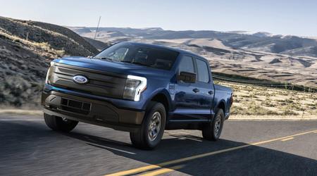 Ford wycofuje 12 000 ciężarówek F-150 Lightning z powodu problemu, który już doprowadził do wypadku.