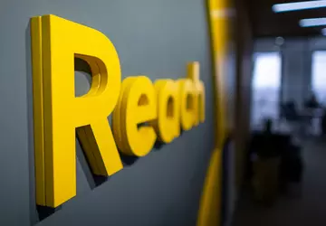 Reach PLC, właściciel Mirror, Daily Record ...