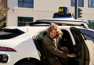 Waymo opracowało system komunikacji wizualnej dla ...