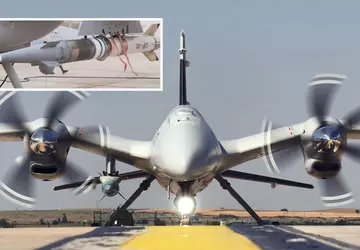 Bayraktar Akinci po raz pierwszy niszczy ...