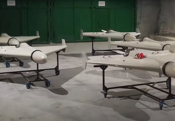 Ukraińskie siły powietrzne niszczą rosyjski samolot ...