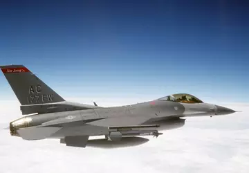 NATO rewiduje pomysł przekazania Ukrainie myśliwców ...